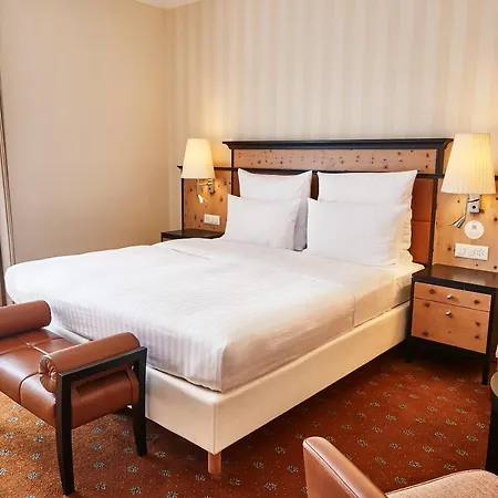 Steigenberger Icon Grandhotel Belvedere Hotel