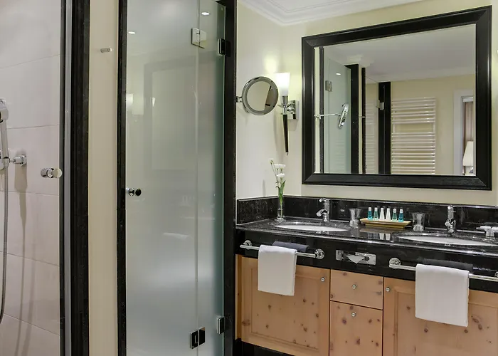 Steigenberger Icon Grandhotel Belvedere Готель