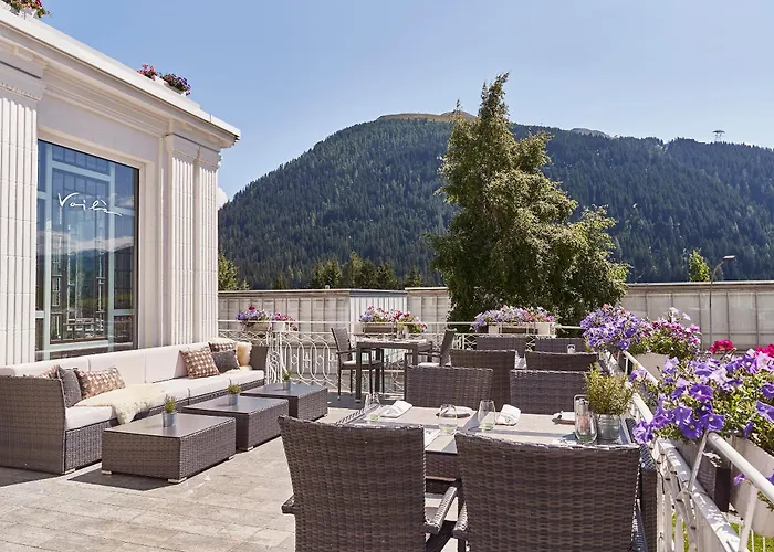 Готель Steigenberger Icon Grandhotel Belvedere 5*